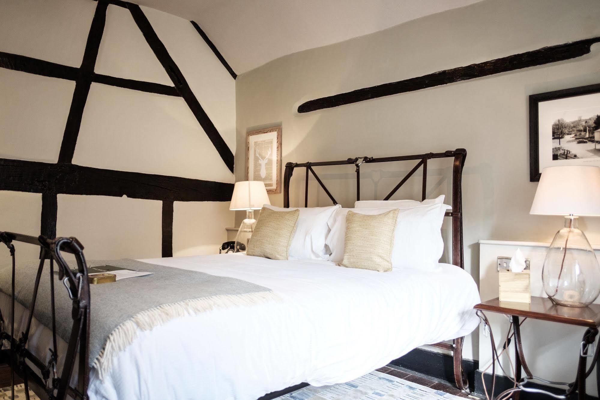 Hotel The White Hart Stockbridge  Exterior foto